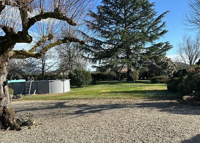 Les Trois Tilleuls 1