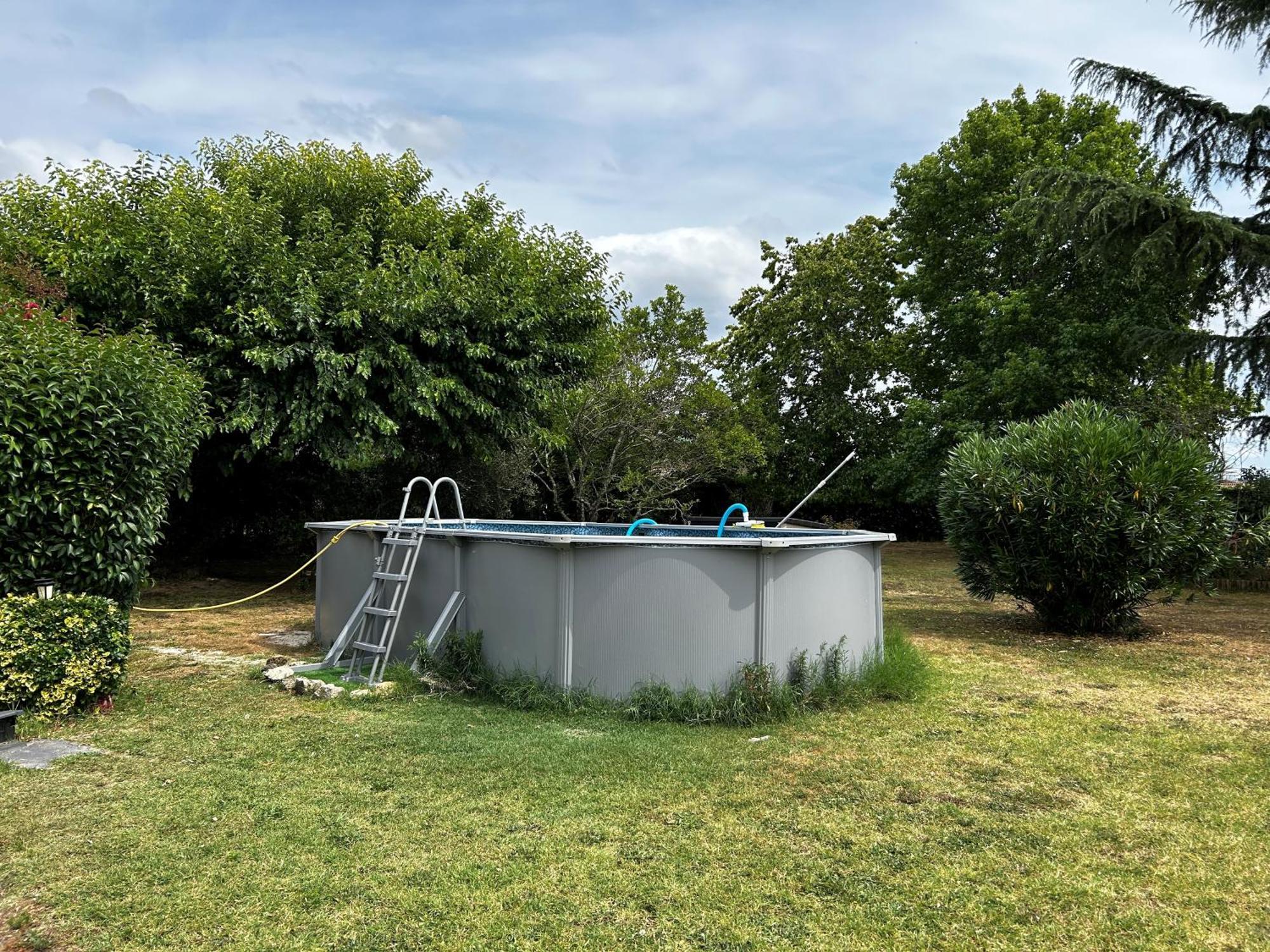 Les Trois Tilleuls 1 Homestay *